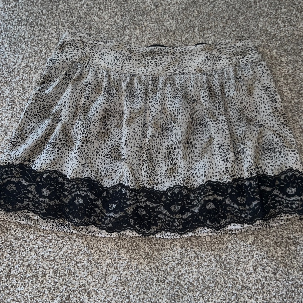 Womens XL leopard print skirt